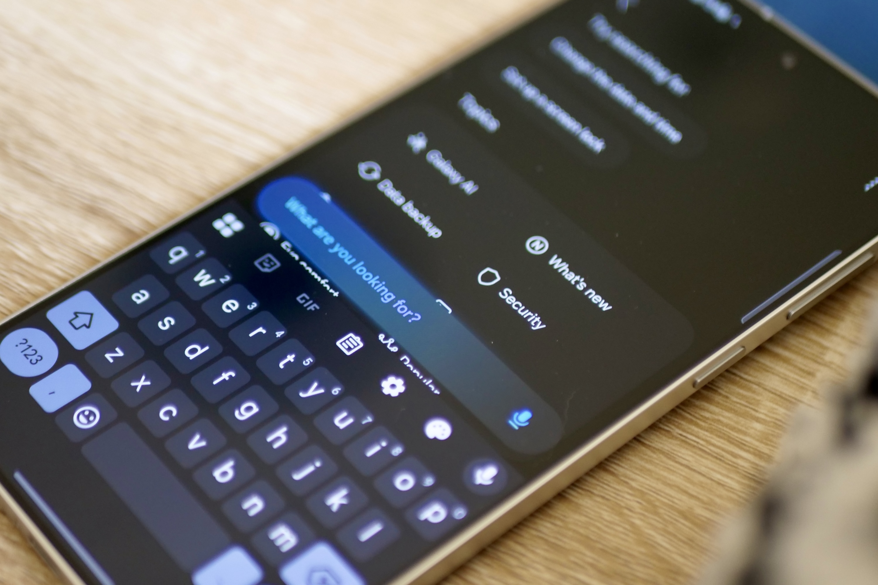 Enhance Samsung One UI 7: Change This Key Setting for Better Performance 9 The search bar in Samsung's One UI 7.