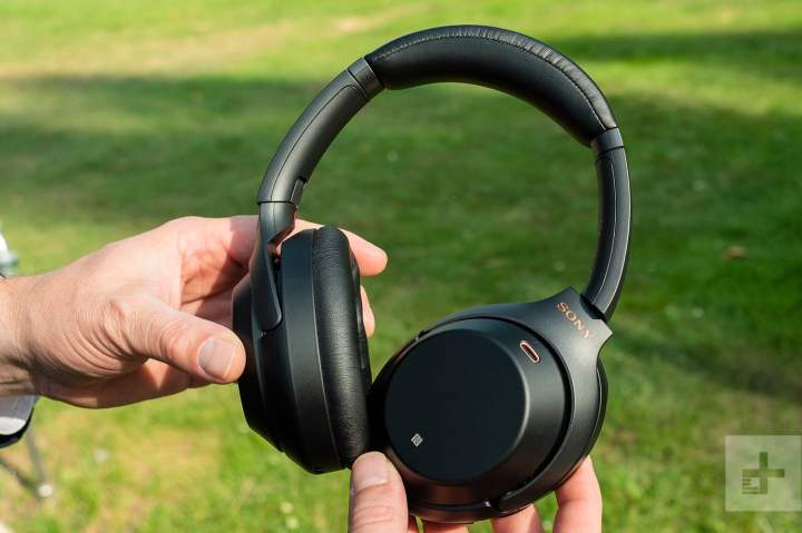 Is 100-Inch TV Too Big? Mini-LED vs. Direct Lit Durability Explained 6 The Sony WH-1000XM3 out in the field.