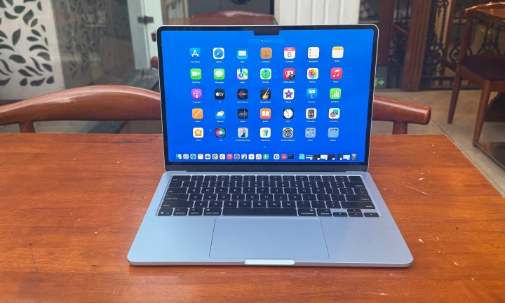 macOS 26 Tahoe: Essential Guide and Features You Need to Know 9 Home apps on M4 MacBook Air.