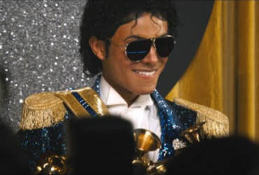 Who Plays Michael Jackson in the New Movie? All About the Actor 22 Who Plays Michael Jackson in the New Movie? All About the Actor