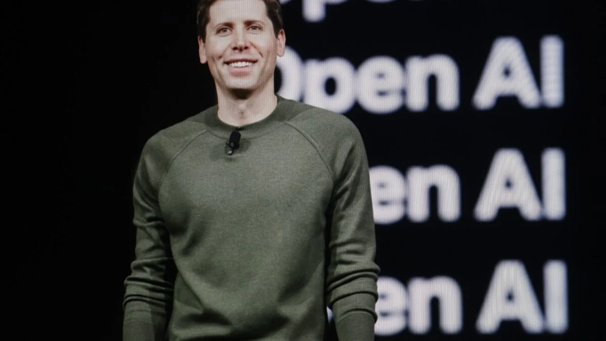 OpenAI’s ‘Code Red’ Memo: New ChatGPT Model and Ads Unveiled 5 OpenAI’s ‘Code Red’ Memo: New ChatGPT Model and Ads Unveiled