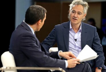 Palantir CEO: AI Stops Immigration? 5 Palantir CEO: AI Stops Immigration?