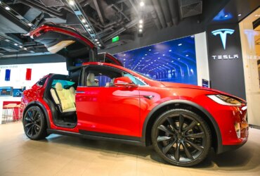 Tesla Ends Model S & X: Robot Future Now?