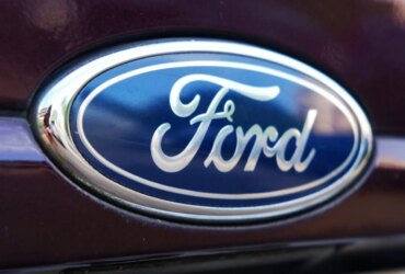 Ford Faces Major Net Loss Amid EV Challenges: CEO Looks to China 9 Ford Faces Major Net Loss Amid EV Challenges: CEO Looks to China