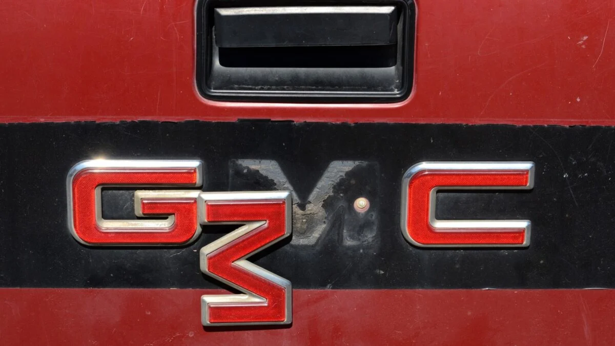 Why Discounted Salvage-Titled Cars Are Gaining Popularity at Dealers 5 Why Discounted Salvage-Titled Cars Are Gaining Popularity at Dealers