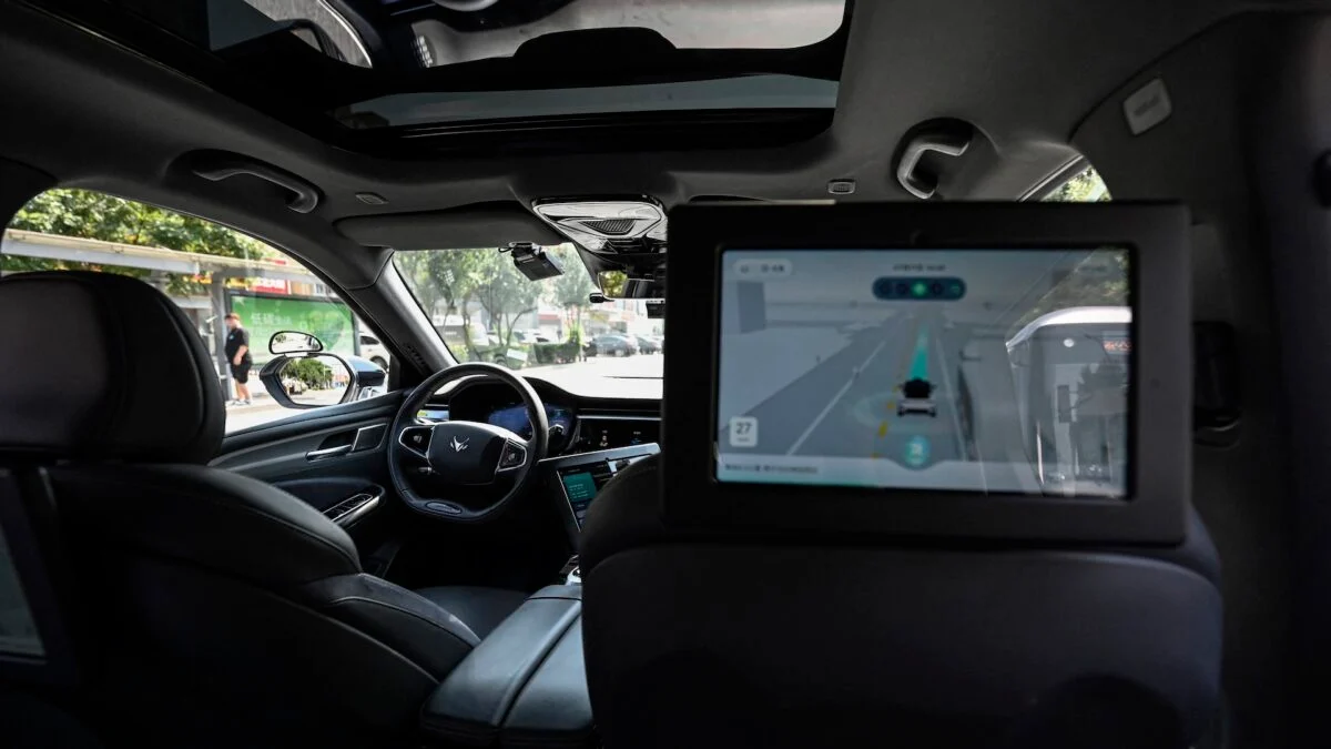 Robotaxi Glitch Strands Passengers in Horror-Film-Length Ride 5 Robotaxi Glitch Strands Passengers in Horror-Film-Length Ride