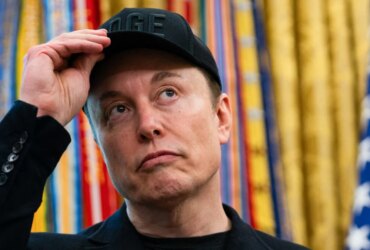 Tesla: Soaring Gas Prices Drive EV Orders; Musk Vows Massive Payout 7 Tesla: Soaring Gas Prices Drive EV Orders; Musk Vows Massive Payout