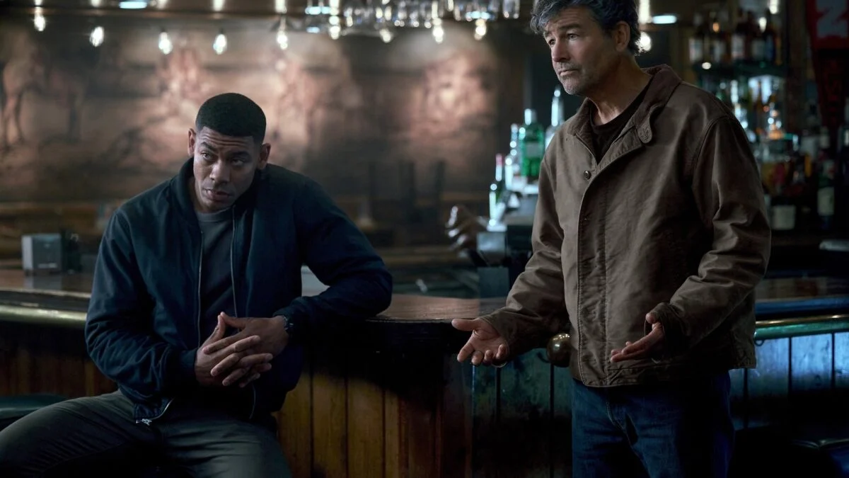 Lanterns: Two Timelines, Two Mysteries – Aaron Pierre & Kyle Chandler 5 Lanterns: Two Timelines, Two Mysteries – Aaron Pierre & Kyle Chandler